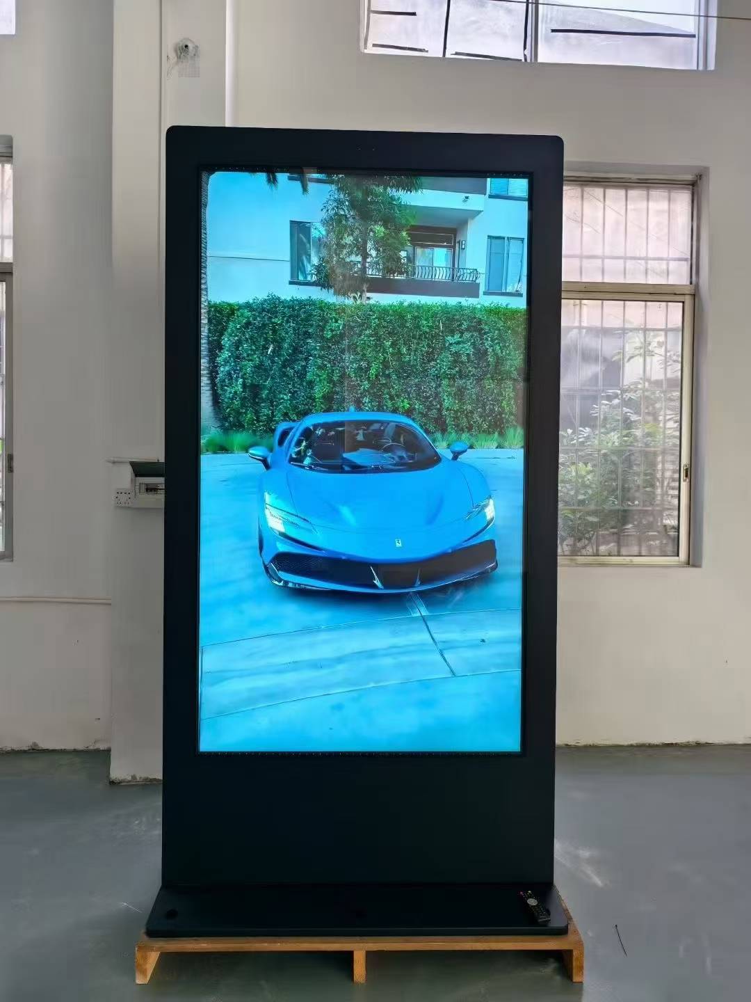 Outdoor 86 inch Floor standing 2500nits Kiosk 4K Digital Signage Outdoor 86 inch Floor standing 2500nits Kiosk 4K Digital Signage